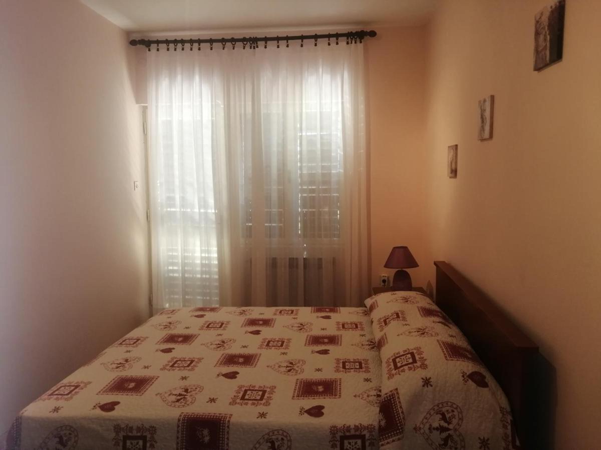 Apartment Vera, 80 M From The Sea Novigrad Istria エクステリア 写真