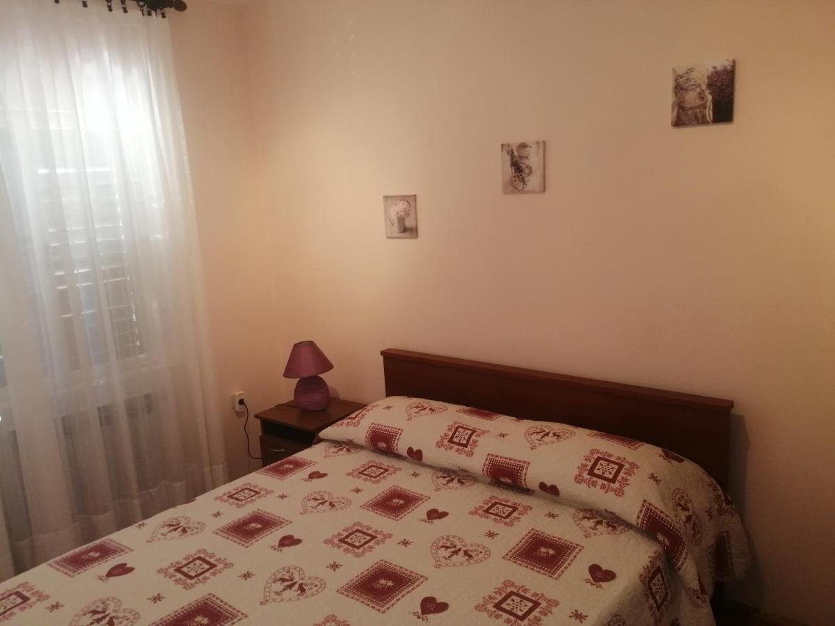 Apartment Vera, 80 M From The Sea Novigrad Istria エクステリア 写真