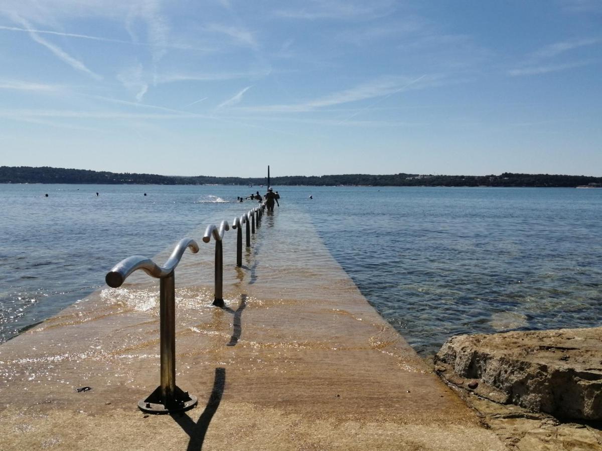 Apartment Vera, 80 M From The Sea Novigrad Istria エクステリア 写真